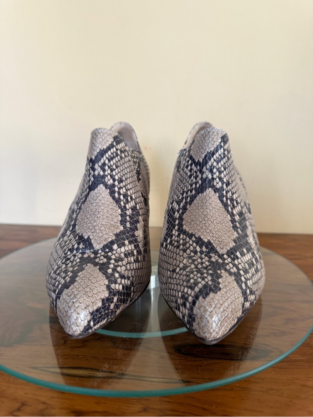 Inez Marisol 70 in Natural Snake Emboss in size 8.5 M - Picture 5 of 12